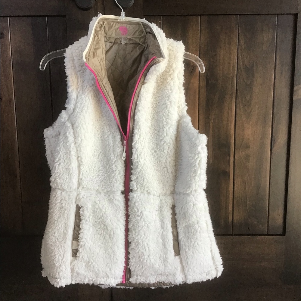 Mountain Hardwear reversible vest